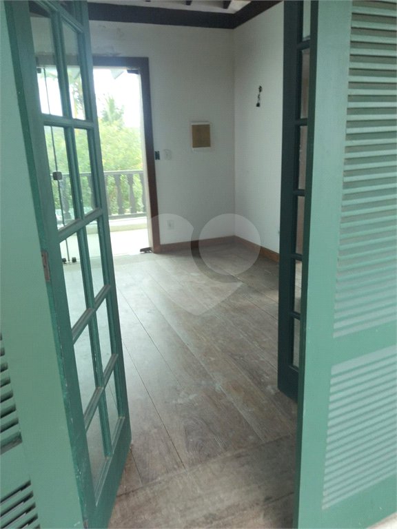 Casa em condomínio à venda com 3 quartos, sendo 2 suítes, em Portinho, Cabo Frio, RJ