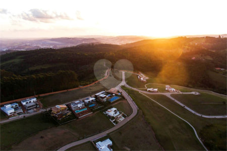 Terreno à venda em Vila Darcy Penteado (mailasqui), São Roque, SP