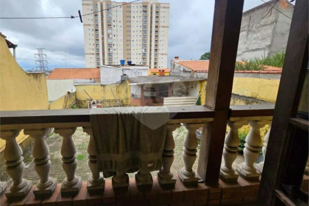 Casa Térrea à venda com 3 quartos, sendo 1 suíte, no Centro, Poá, SP