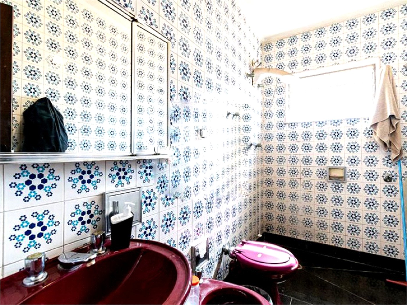 Casa à venda com 4 quartos, sendo 2 suítes, em Indianópolis, São Paulo, SP