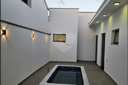 Casa à venda com 3 quartos, sendo 1 suíte,  no condomínio Helena Maria, Sorocaba - SP