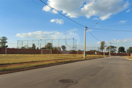 Casa à venda com 3 quartos, sendo 1 suíte,  no condomínio Residencial Villagio Wanel, Sorocaba - SP