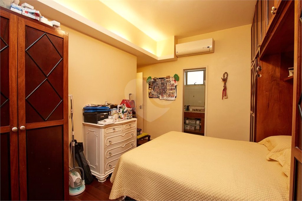 Apartamento à venda com 4 quartos, sendo 1 suíte, em Tijuca, Rio de Janeiro, RJ