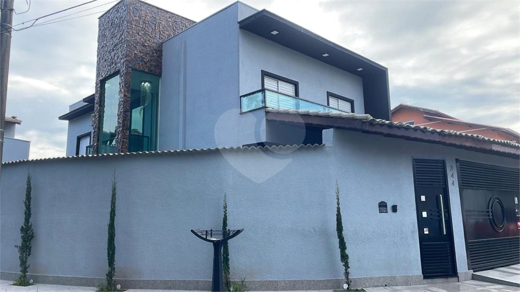 Casa à venda com 3 quartos, sendo 1 suíte, no condomínio Real Park Tietê, Mogi das Cruzes - SP