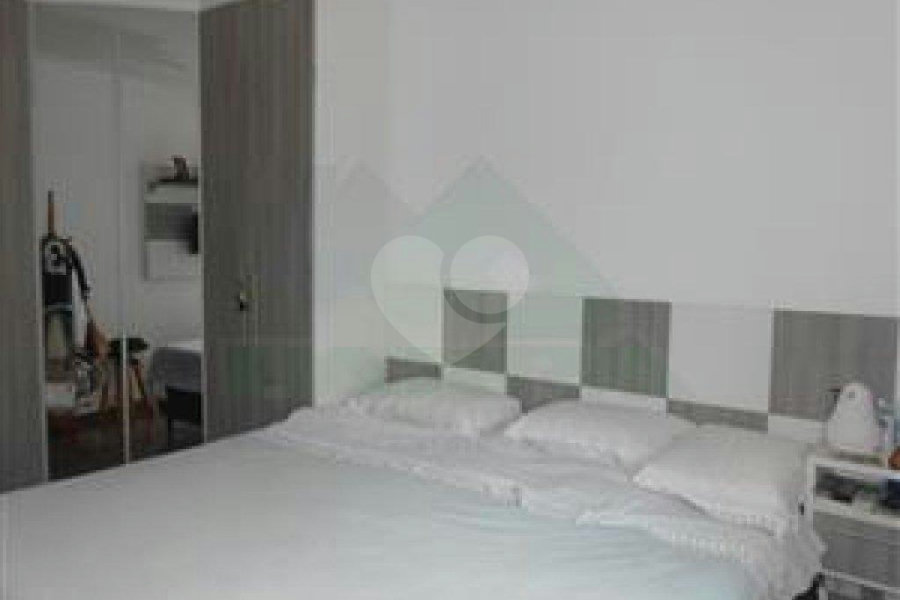 Sobrado à venda com 3 quartos, sendo 1 suíte, em Parada Inglesa, São Paulo, SP