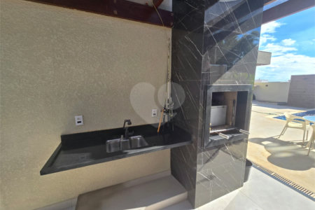 Casa à venda com 3 quartos, sendo 1 suíte, em Residencial Lago dos Ipês, Itapetininga, SP