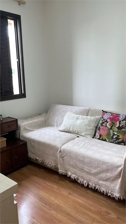 Apartamento à venda com 3 quartos, sendo 1 suíte, em Jardim das Acácias, São Paulo, SP