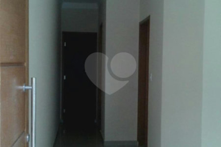 Casa à venda com 3 quartos, sendo 1 suíte,  em Vila Nivi, São Paulo, SP