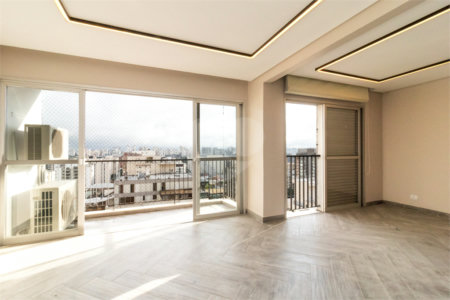 Apartamento à venda com 3 quartos, sendo 1 suíte,  em Indianópolis, São Paulo, SP