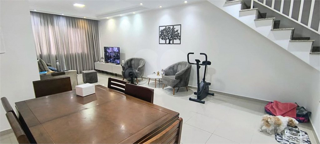 Sobrado à venda com 3 quartos, sendo 1 suíte, em Vila Butantã, São Paulo, SP