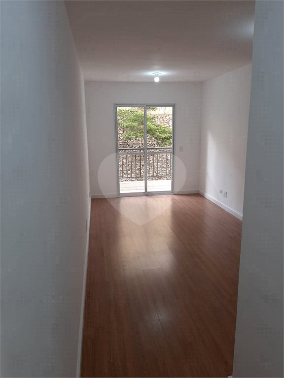 Apartamento à venda com 3 quartos em Vila dos Remédios, São Paulo, SP