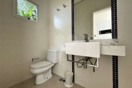 Casa à venda com 5 quartos, sendo 3 suítes,  no condomínio Village Saint Charbel, Araçoiaba da Serra - SP
