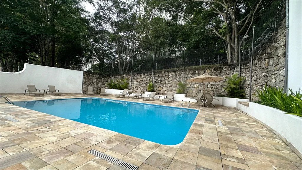 Apartamento à venda com 3 quartos, sendo 1 suíte, em Vila Andrade, São Paulo, SP