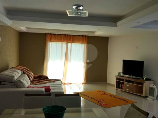 Casa à venda com 3 quartos, sendo 1 suíte,  no condomínio Estancia da Serra / Residencial Nova Mairipora, Mairiporã - SP
