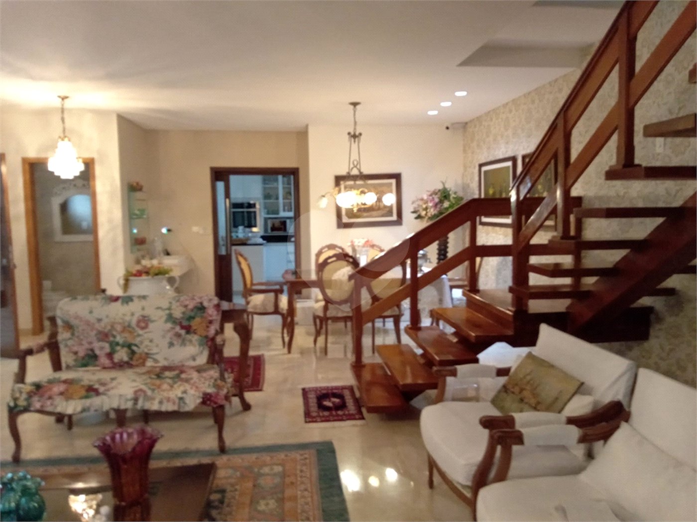 Casa à venda com 3 quartos, sendo 2 suítes, em Cidade Jardim, Mairiporã, SP