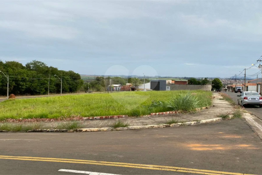 Quadra à venda na av. Rio das Pedras com 3.444 m² divido em 13 lotes bairro Altos do Taquaral