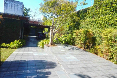 Casa Térrea à venda com 3 quartos, sendo 1 suíte,  em Chácara Monte Alegre, São Paulo, SP