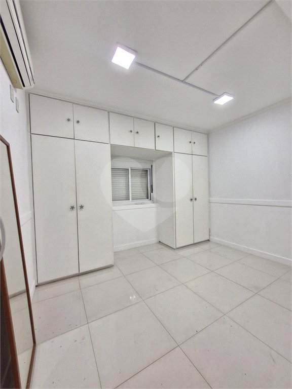 Casa à venda ou para alugar com 5 quartos, sendo 4 suítes,  em Santa Rosa, Vinhedo, SP