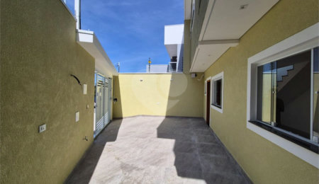 Casa à venda com 2 suítes em Parque Jaçatuba, Santo André, SP