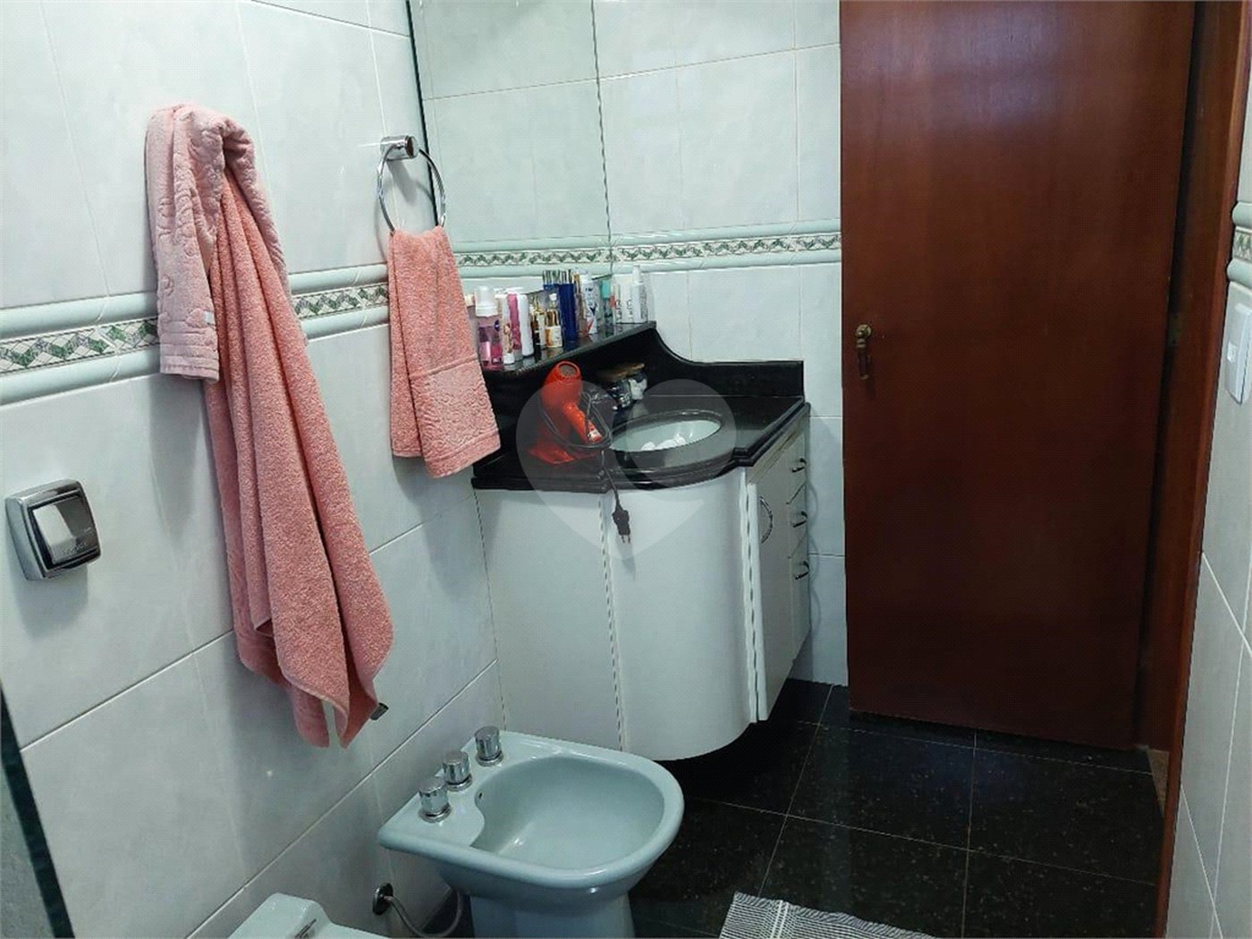 Apartamento à venda com 3 quartos, sendo 1 suíte, no Centro, Araraquara, SP