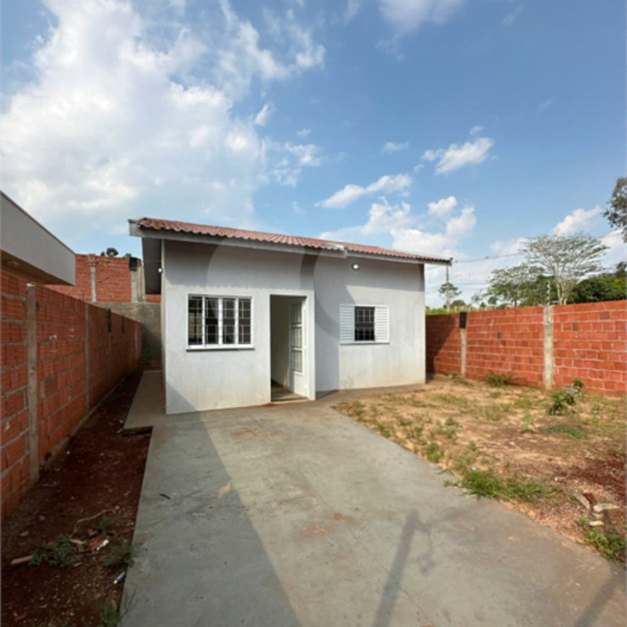Casa à venda com 2 quartos em Residencial Solaris, Ponta Porã, MS