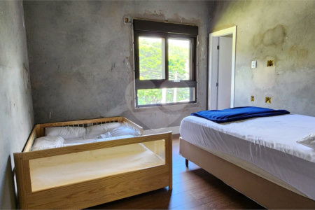 Casa à venda com 3 suítes no condomínio Residencial Jardim Primavera, Louveira - SP