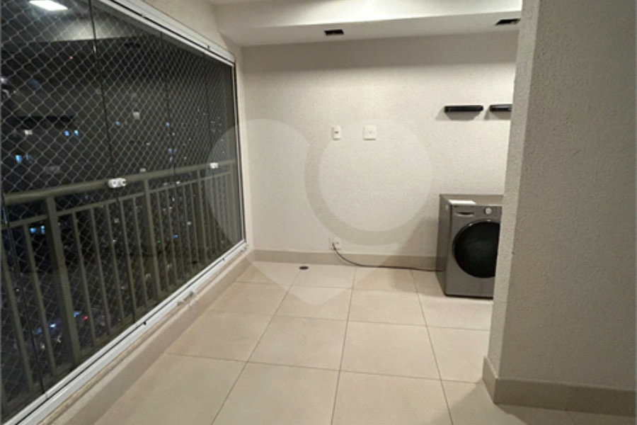 Apartamento à venda com 3 quartos, sendo 1 suíte, em Vila Andrade, São Paulo, SP