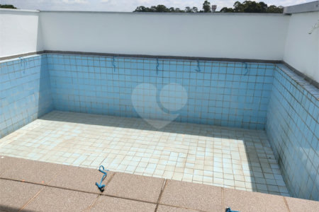 Sobrado à venda com 4 quartos, sendo 1 suíte, em Cidade Jardim Cumbica, Guarulhos, SP