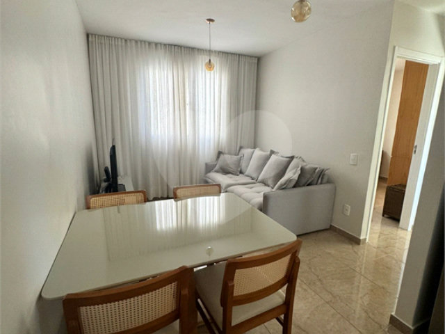 Apartamento à venda com 2 quartos em Horto, São Paulo, SP