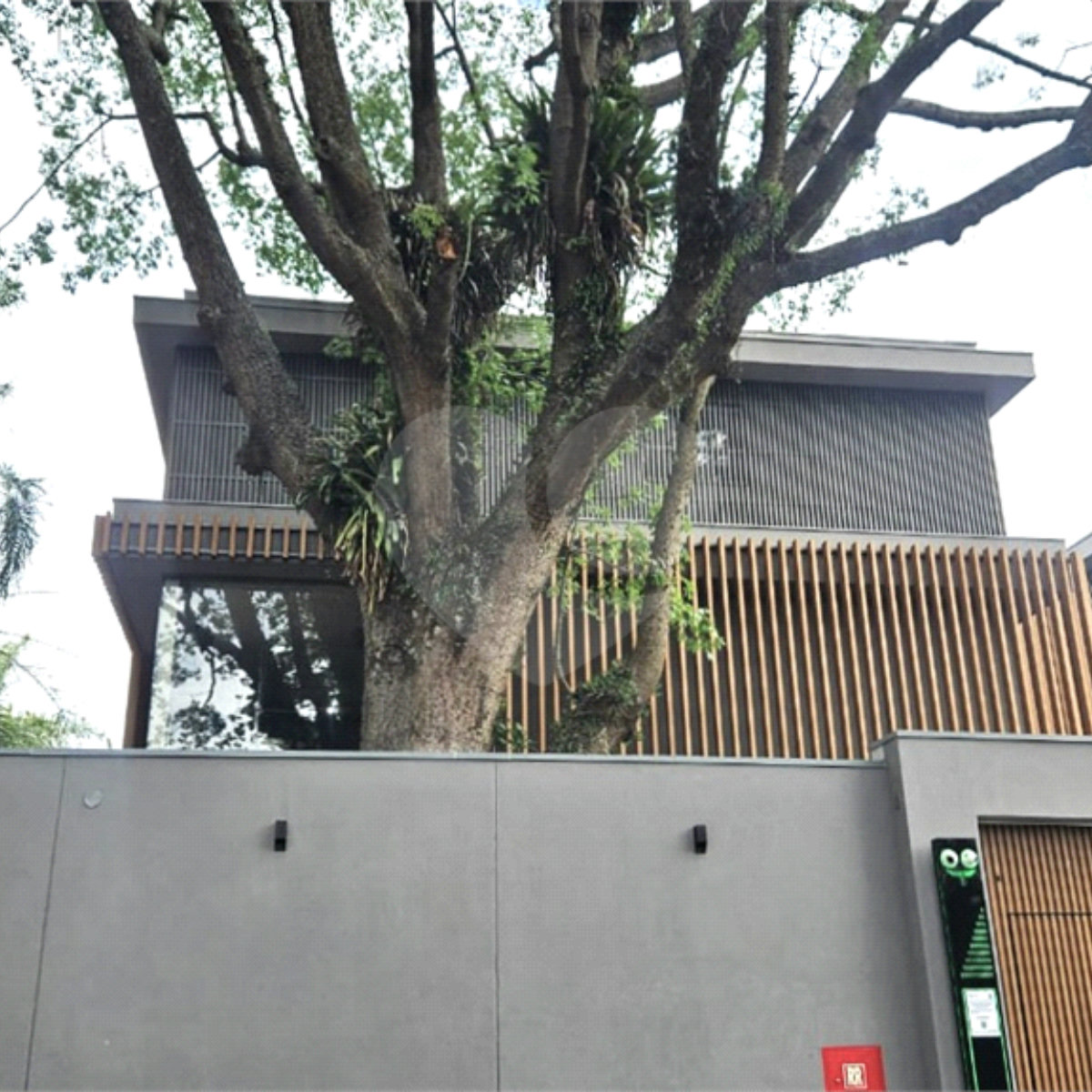 Casa à venda com 4 suítes no condomínio Plm 875, São Paulo - SP