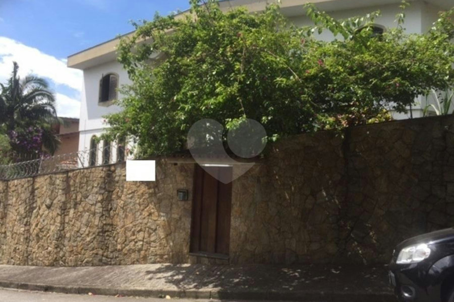 Sobrado à venda com 4 suítes em Tremembé, São Paulo, SP