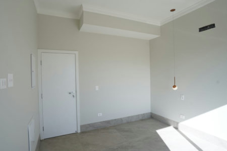 Casa à venda com 4 quartos, sendo 1 suíte, em Parque Residencial Mart Ville, Presidente Prudente, SP