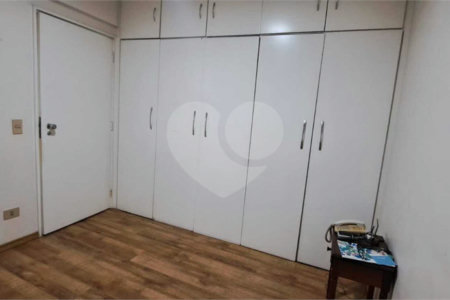 Apartamento à venda com 3 quartos, sendo 1 suíte, em MOEMA, São Paulo, SP