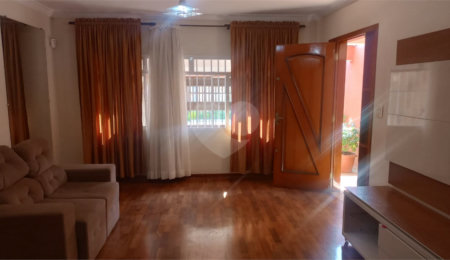 Sobrado à venda com 4 quartos, sendo 1 suíte,  em Interlagos, São Paulo, SP