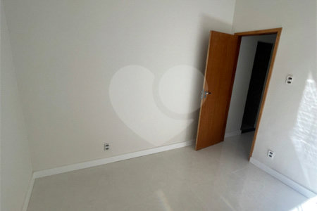 Casa à venda com 4 quartos, sendo 1 suíte, em Campo Grande, Rio de Janeiro, RJ