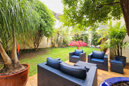 Casa à venda com 4 suítes no condomínio Ville Courchevel, São Paulo - SP