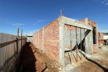 Casa à venda com 3 quartos, sendo 1 suíte, no condomínio Tivolli Residencial, Itapetininga - SP
