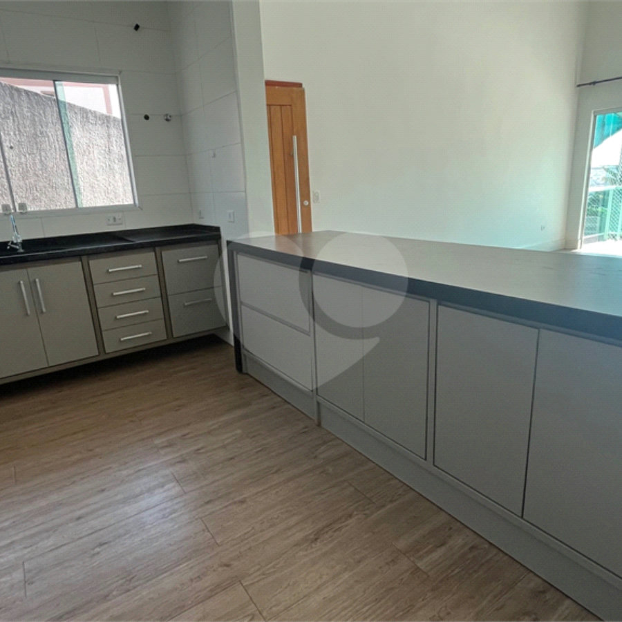 Sobrado à venda com 3 quartos, sendo 1 suíte, em Jardim Paulista, Atibaia, SP