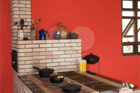 Chácara à venda com 4 quartos em Monterrey, Louveira, SP