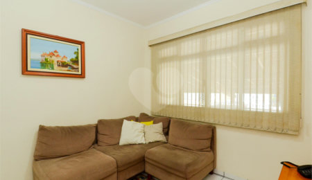 Casa à venda com 4 quartos, sendo 1 suíte,  em Jardim Nova Taboão, Guarulhos, SP