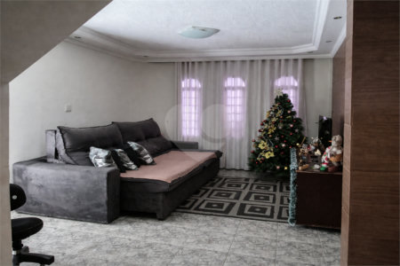 Casa à venda com 3 quartos, sendo 1 suíte, em Centreville, Santo André, SP