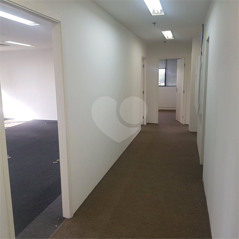 Sala à venda em Alto da Boa Vista, São Paulo, SP