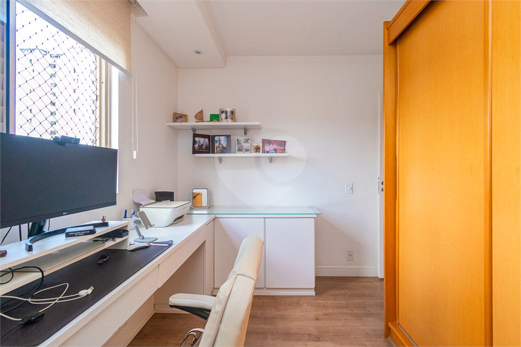 Apartamento à venda com 3 quartos, sendo 1 suíte, em Jardim Marajoara, São Paulo, SP