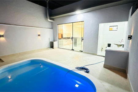 Casa Térrea à venda com 3 quartos, sendo 1 suíte, em Jardim Califórnia, Cuiabá, MT