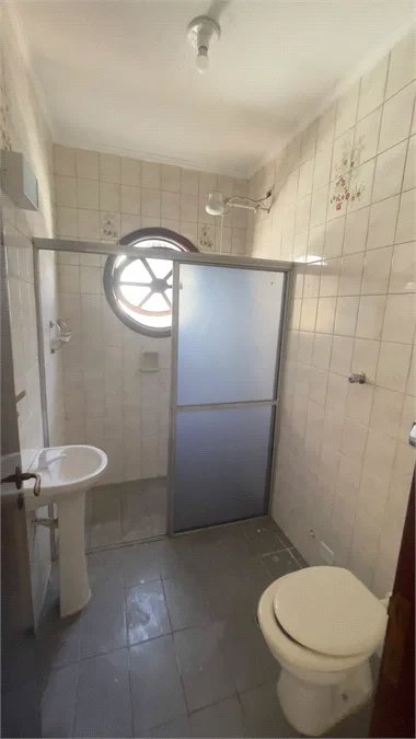 Sobrado à venda com 4 quartos, sendo 1 suíte, em Jardim Ester Yolanda, São Paulo, SP