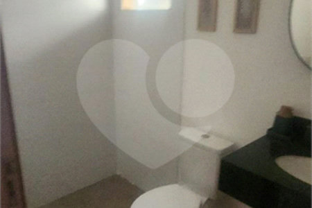 Casa à venda com 2 quartos no condomínio Uirapuru, Bom Jesus dos Perdões - SP