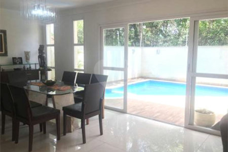 Casa à venda com 4 quartos, sendo 3 suítes, no condomínio Residencial Nova Cantareira, São Paulo - SP
