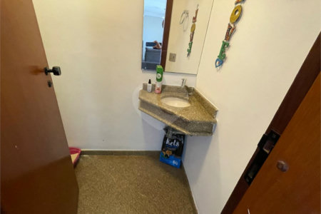 Apartamento à venda com 3 quartos, sendo 1 suíte, em Parque Bairro Morumbi, São Paulo, SP