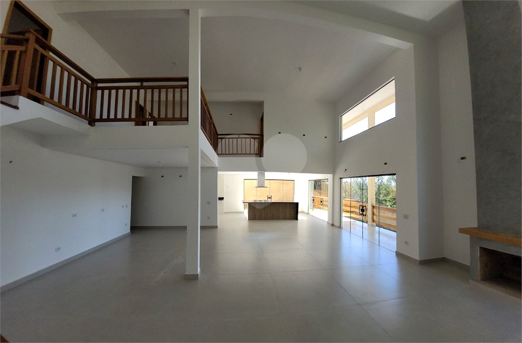 Casa à venda com 4 suítes no condomínio Sausalito, Mairiporã - SP