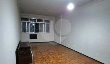Apartamento à venda com 3 quartos, sendo 1 suíte,  em Tijuca, Rio de Janeiro, RJ